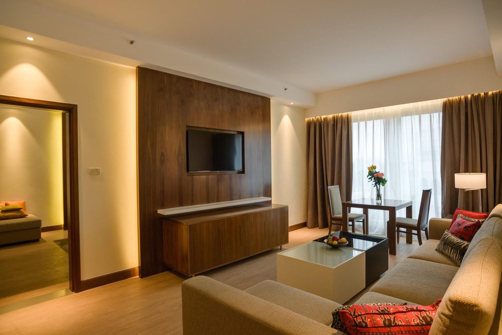 crowne plaza nairobi 5392839691 3x2